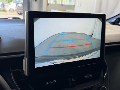 Used 2025 Toyota Corolla XSE FWD image 20