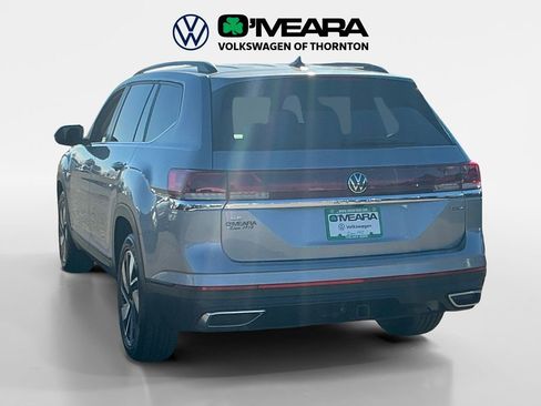 Used 2025 Volkswagen Atlas SE image 3