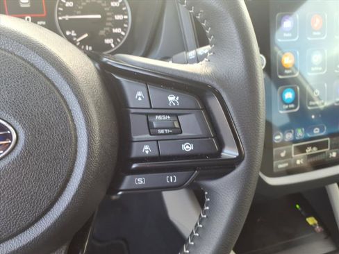 Used 2025 Subaru Forester Premium image 32