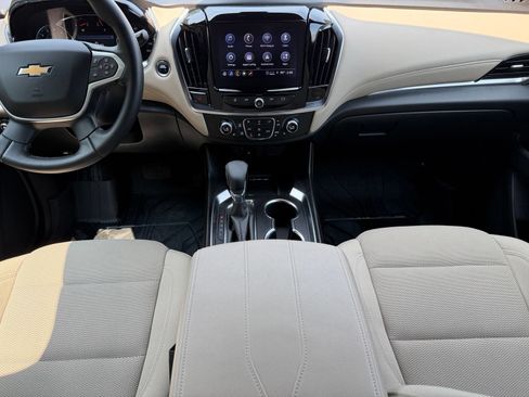 Used 2023 Chevrolet Traverse LT FWD image 19