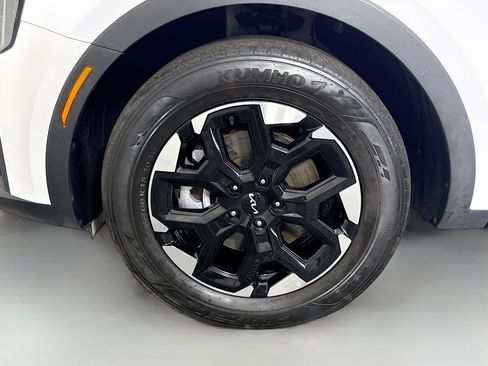 Used 2024 Kia Sorento S FWD image 38
