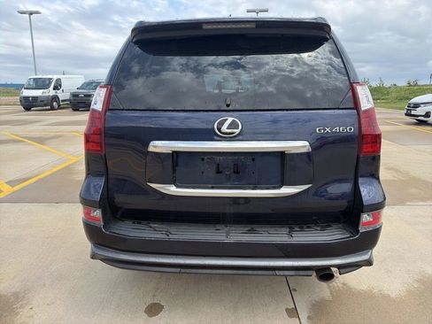 Used 2022 Lexus GX 460 Luxury w/ Sport Design Package AWD/4WD image 4