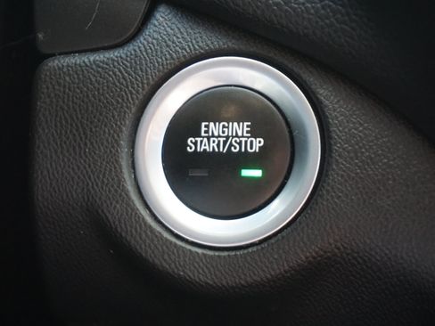 Used 2021 Chevrolet Equinox LT image 15