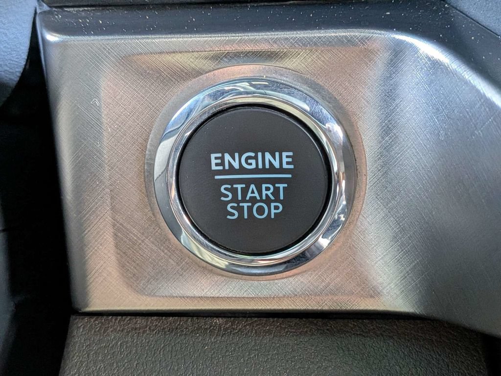 Used 2024 Ford F250 King Ranch w/ Chrome Package AWD/4WD image 25