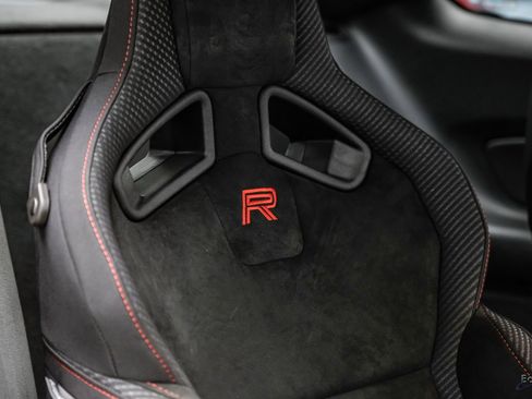 Used 2020 Ford Mustang Shelby GT350R w/ GT350R Equipment Group 920A RWD image 60