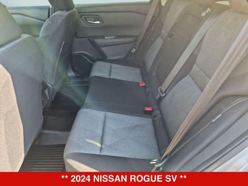 Used 2024 Nissan Rogue SV FWD image 19