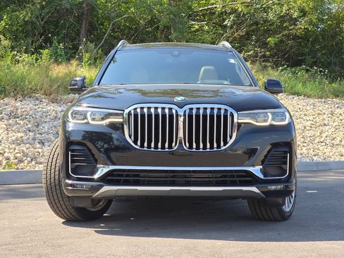Used 2021 BMW X7 xDrive40i w/ Premium Package AWD/4WD image 9
