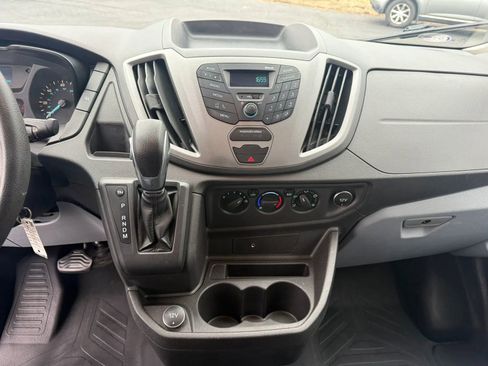 Used 2019 Ford Transit 250 148 Medium Roof image 21