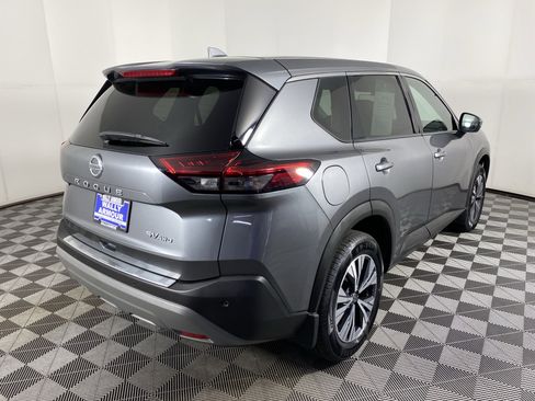 Used 2021 Nissan Rogue SV AWD/4WD image 5
