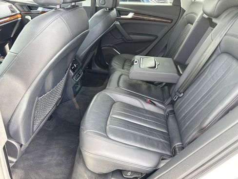 Used 2018 Audi Q5 2.0T Premium Plus w/ Premium Plus Package AWD/4WD image 19
