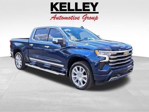 Used 2023 Chevrolet Silverado 1500 High Country w/ High Country Premium Package AWD/4WD image 1
