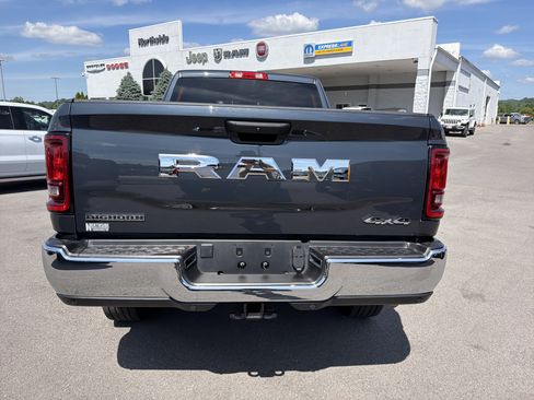Used 2026 RAM 2500 Big Horn AWD/4WD image 11