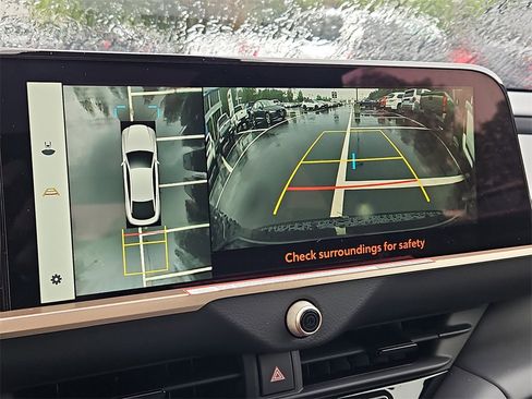 New 2026 Toyota Crown Platinum image 10