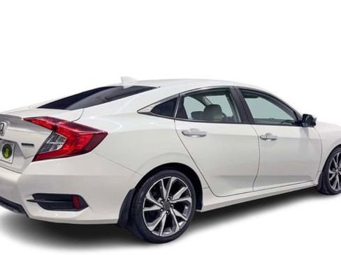 Used 2020 Honda Civic Touring image 2