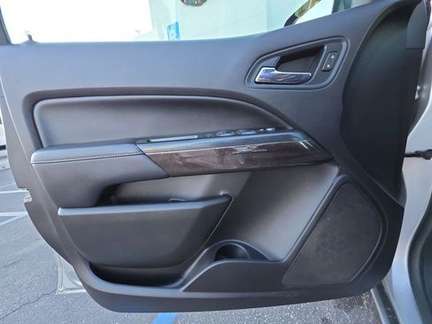 Used 2019 GMC Canyon SLT image 22