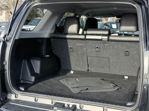 Used 2024 Toyota 4Runner TRD Off-Road Premium image 15