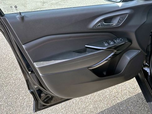 Certified 2024 Chevrolet Trax RS w/ Driver Confidence Package image 14