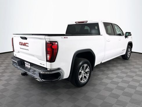 Used 2023 GMC Sierra 1500 SLE w/ X31 Off-Road Package AWD/4WD image 7