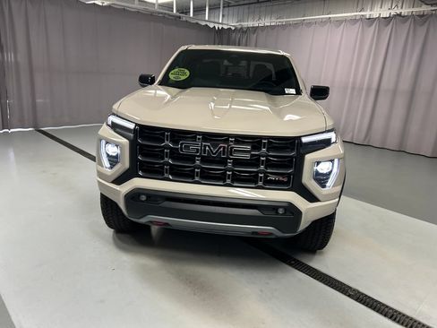 New 2026 GMC Canyon AT4 w/ AT4 Premium Package AWD/4WD image 2