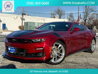 Used 2022 Chevrolet Camaro SS w/ Design Package 2
