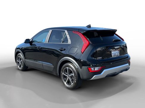 Used 2023 Kia Niro LX FWD image 3