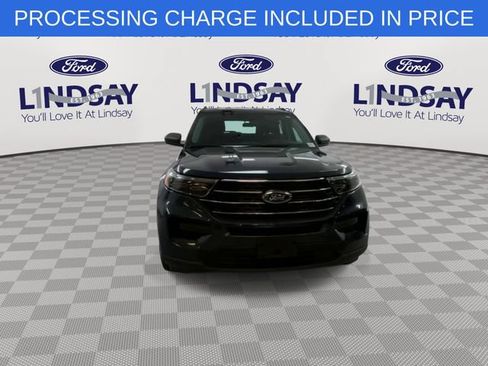 Certified 2023 Ford Explorer XLT AWD/4WD image 3