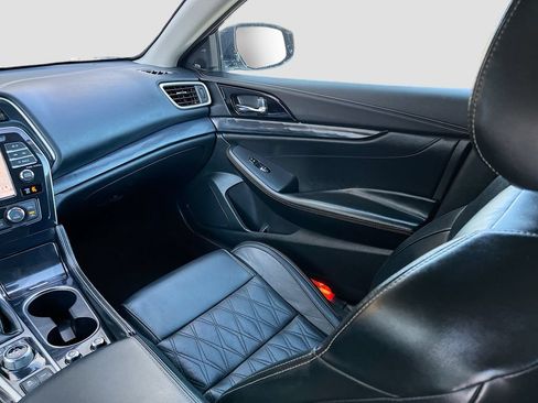 Used 2023 Nissan Maxima Platinum w/ Sport Mat Group FWD image 25