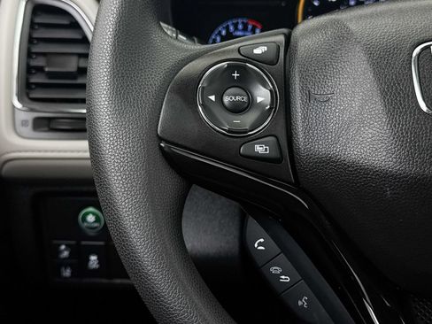 Used 2019 Honda HR-V EX image 31