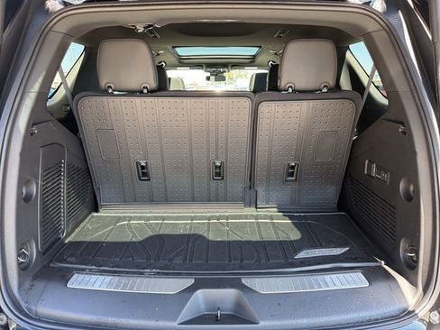New 2026 Chevrolet Tahoe Premier w/ Sun And Tow Package AWD/4WD image 13