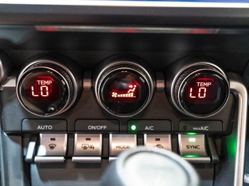 Certified 2025 Toyota GR86 Premium w/ ALL Weather Mat Package (TMS) RWD image 27