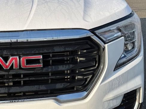 Used 2022 GMC Terrain SLE image 51