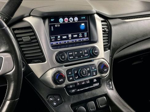 Used 2017 GMC Yukon XL SLT image 9