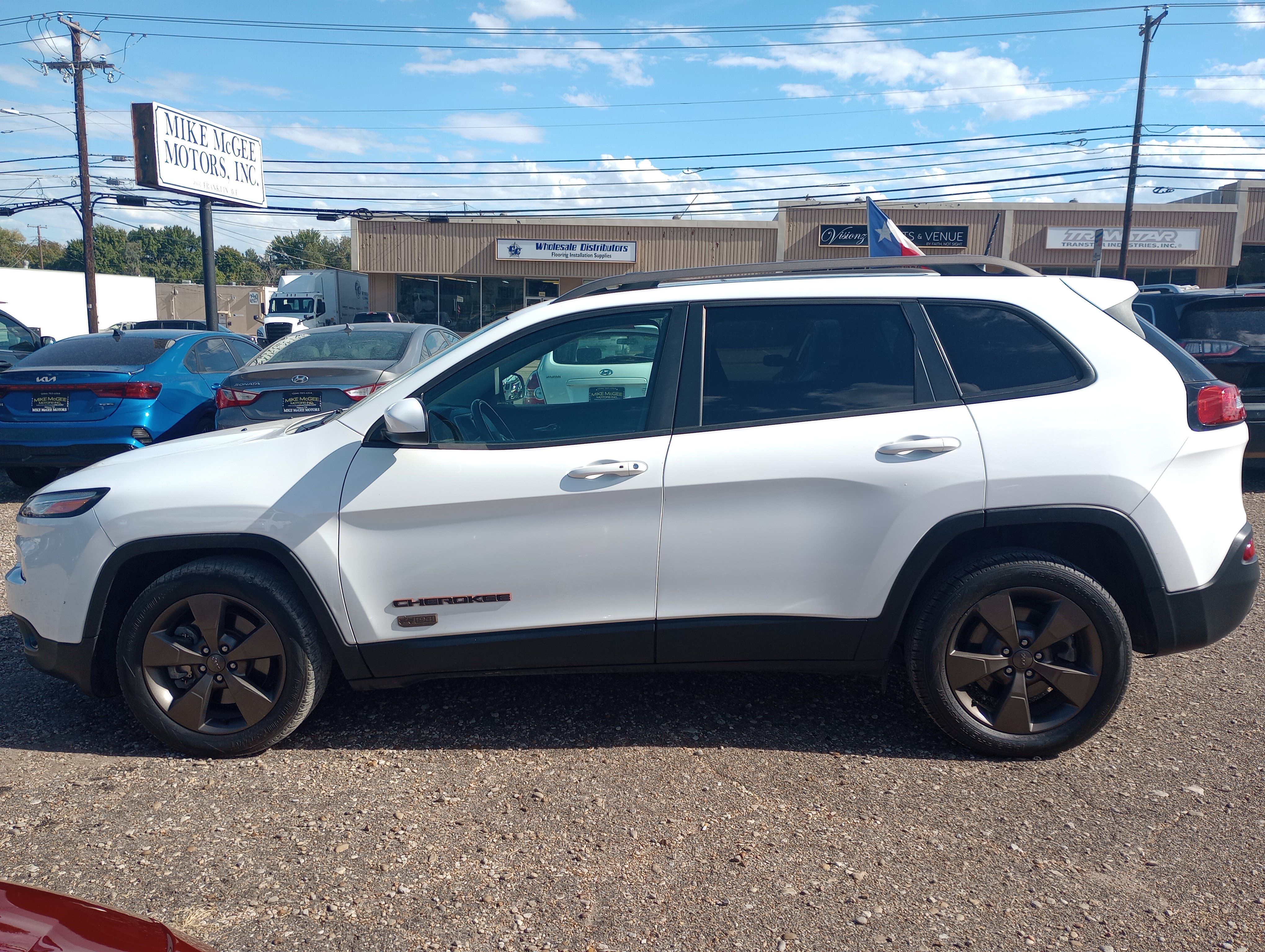 Used 2016 Jeep Cherokee 75th Anniversary FWD image 6