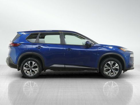 Used 2023 Nissan Rogue SV w/ SV Premium Package image 6