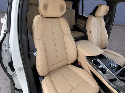 Used 2025 Cadillac Escalade IQ Sport 2 AWD/4WD image 15