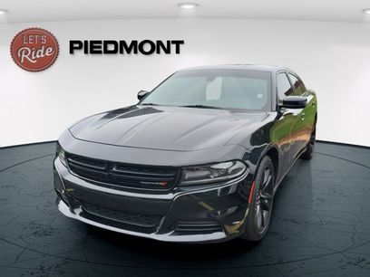 Used 2018 Dodge Charger SXT w/ Blacktop Package