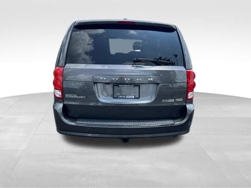 Used 2018 Dodge Grand Caravan SE FWD image 6