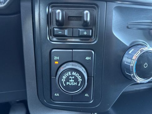Certified 2025 Ford F150 Lariat AWD/4WD image 24