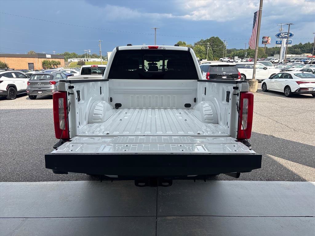 Used 2023 Ford F250 XL w/ XL Chrome Package RWD image 3
