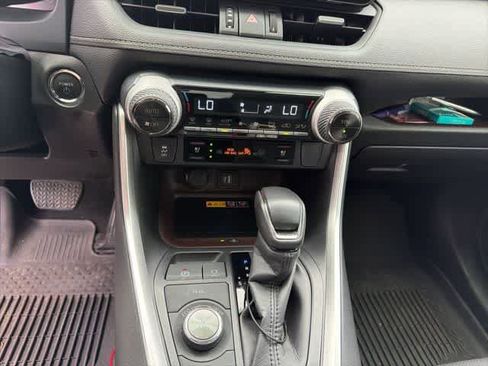 Used 2025 Toyota RAV4 Limited w/ Advanced Technology Package image 24