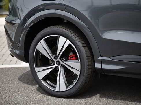 New 2025 Audi SQ5 Premium Plus AWD/4WD image 5