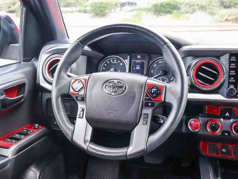 Certified 2023 Toyota Tacoma TRD Off-Road w/ Black Out Package (TMS) AWD/4WD image 18