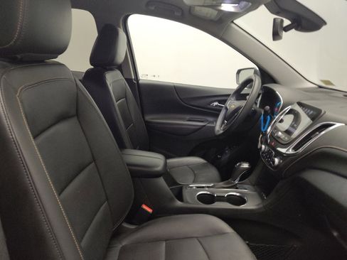 Used 2018 Chevrolet Equinox Premier image 21