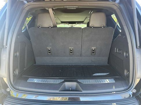 Used 2021 Chevrolet Tahoe RST w/ Luxury Package AWD/4WD image 14
