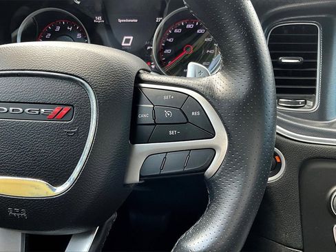 Used 2018 Dodge Charger R/T image 12