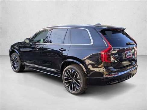 New 2026 Volvo XC90 B6 Plus w/ Protection Package image 9