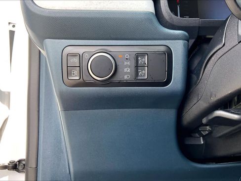 Used 2025 Ford Maverick XLT image 33