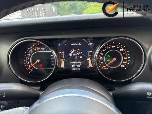 Certified 2023 Jeep Gladiator Rubicon w/ Cold Weather Group AWD/4WD image 60