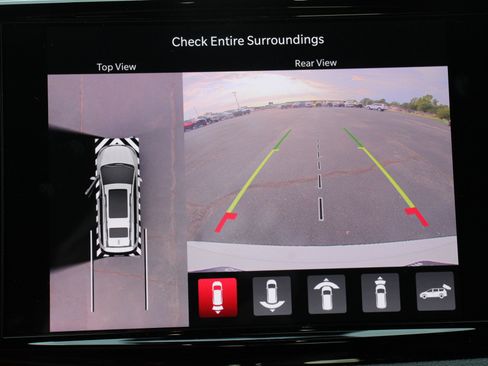 New 2026 Chrysler Pacifica Select image 18