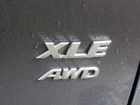 Used 2024 Toyota RAV4 XLE w/ Convenience Package image 8